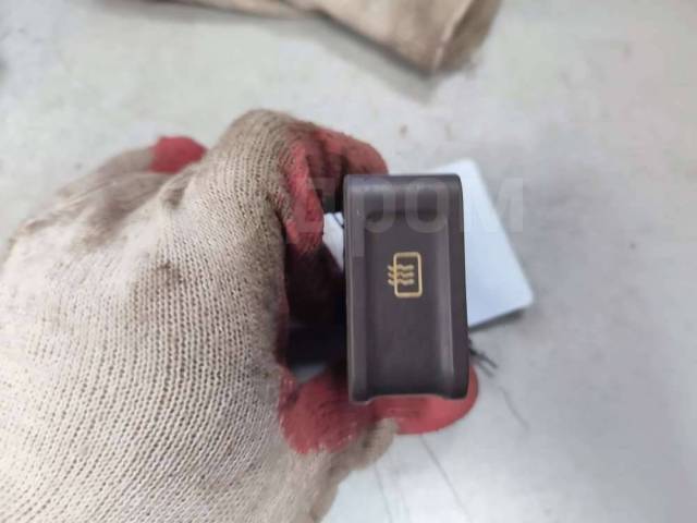 Купить Кнопка обогрева заднего стекла на Audi 80 (B2) 811941503 в Санкт ...