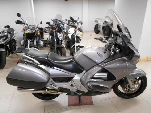 Honda ST 1300. 1 300. ., , ,   