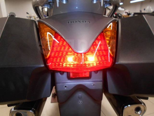 Honda ST 1300. 1 300. ., , ,   