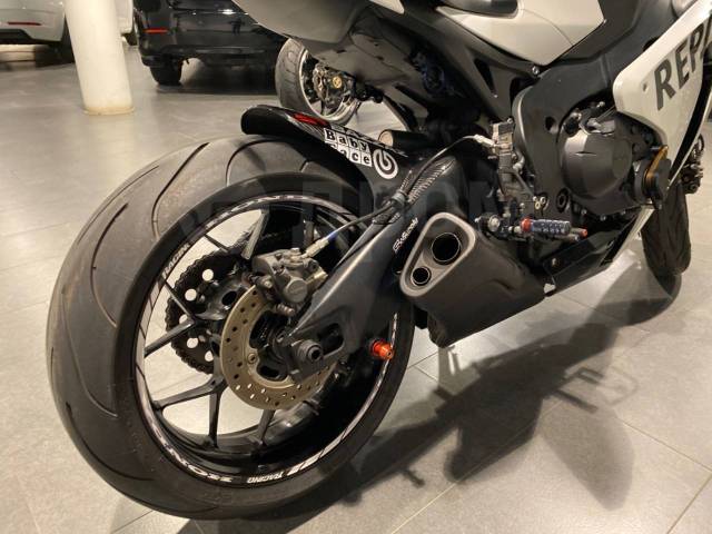 Honda CBR 1000RR Fireblade. 999. ., , ,   