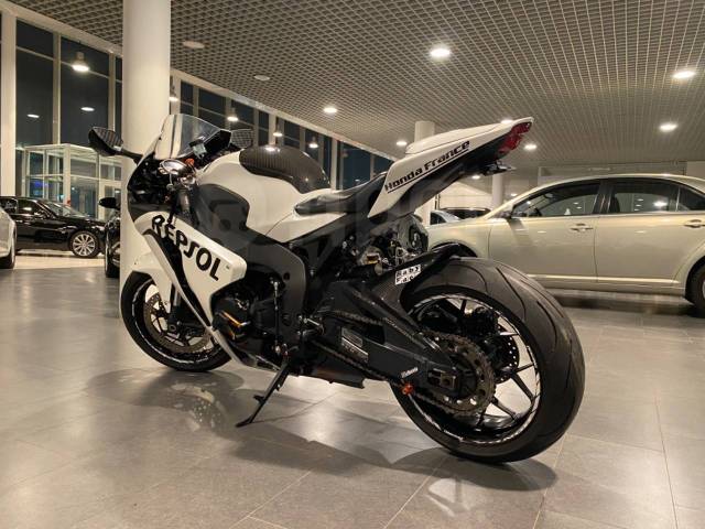 Honda CBR 1000RR Fireblade. 999. ., , ,   