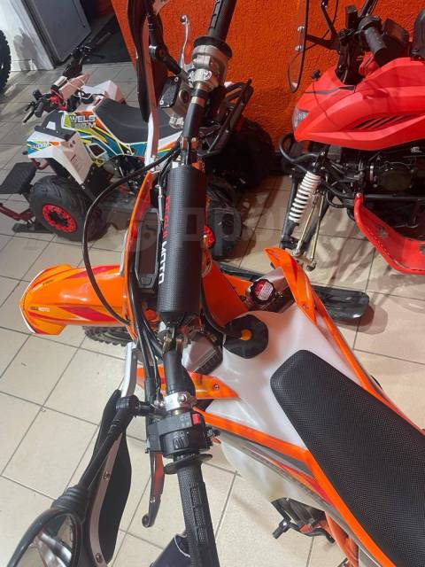 Regulmoto Crosstrec 300. 300. ., ,  ,  .     