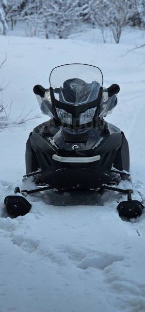 BRP Ski-Doo Expedition. ,  ,   