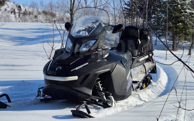 BRP Ski-Doo Expedition. ,  ,   