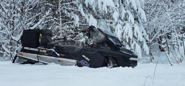 BRP Ski-Doo Expedition. ,  ,   