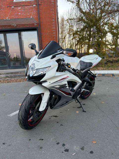 Suzuki GSX-R 750. 750. ., , ,   