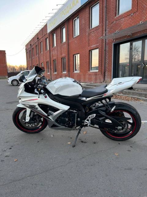 Suzuki GSX-R 750. 750. ., , ,   