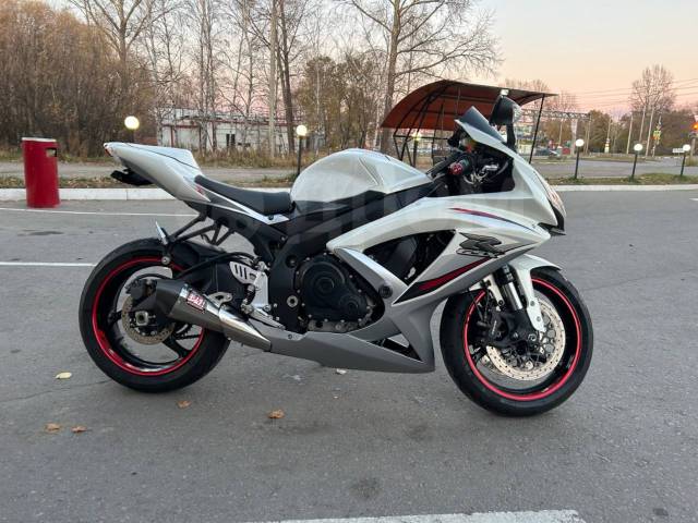 Suzuki GSX-R 750. 750. ., , ,   