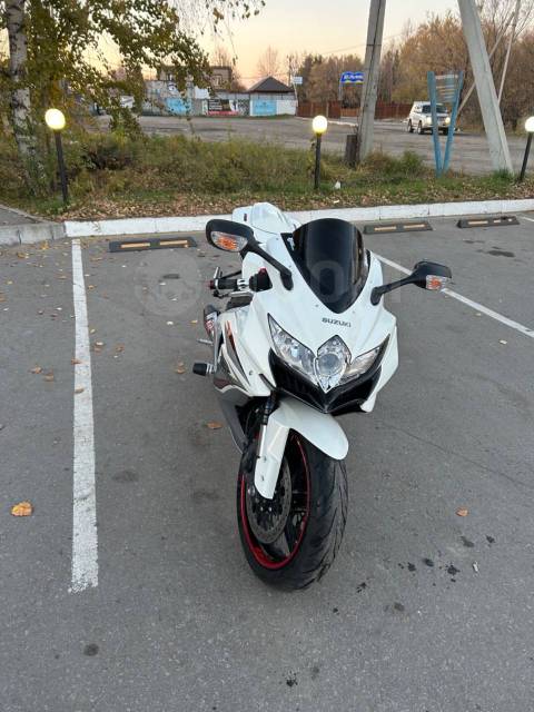 Suzuki GSX-R 750. 750. ., , ,   