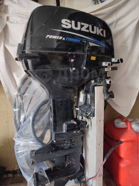 Suzuki. 30,00.., 2-, ,  S (381 ), 2018  