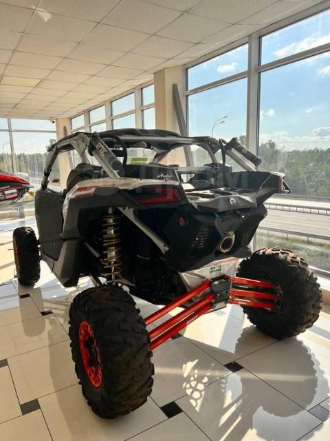 BRP Can-Am Maverick X3 X RS Turbo R. ,  \,   