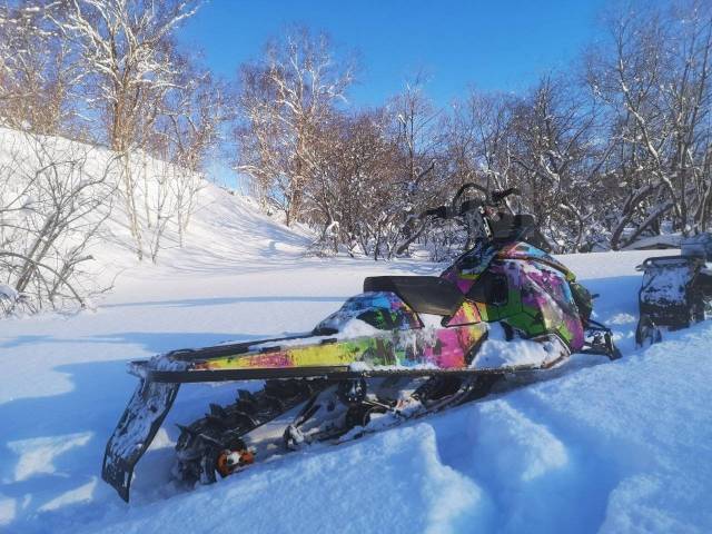 BRP Ski-Doo Summit. ,  ,   