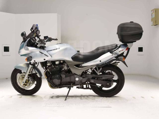 Kawasaki ZR-7S. 750. ., , ,   