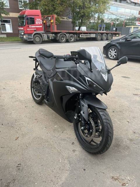 Yamaha YZF-R3. ,   