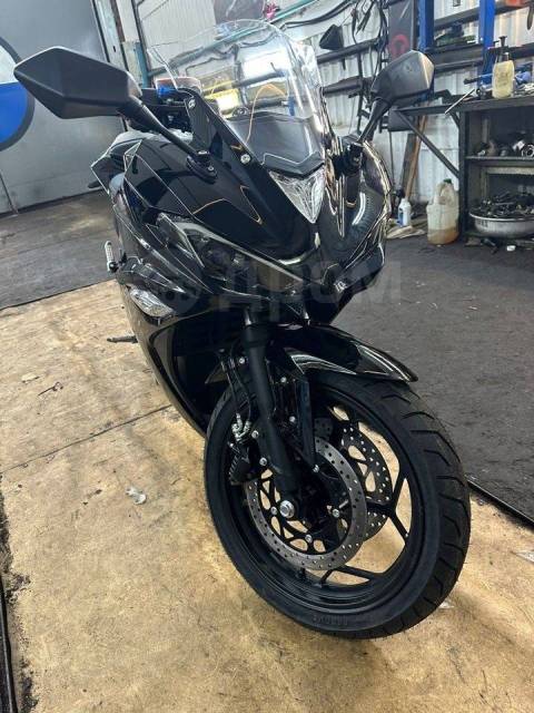 Yamaha YZF-R3. ,   