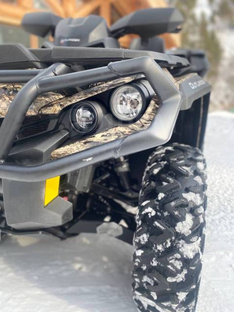 BRP Can-Am Outlander Max 650 XT. ,  \,   