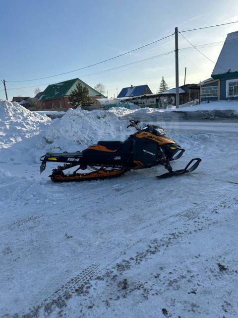 BRP Ski-Doo Summit. ,  ,   