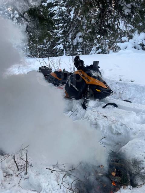 BRP Ski-Doo Summit. ,  ,   