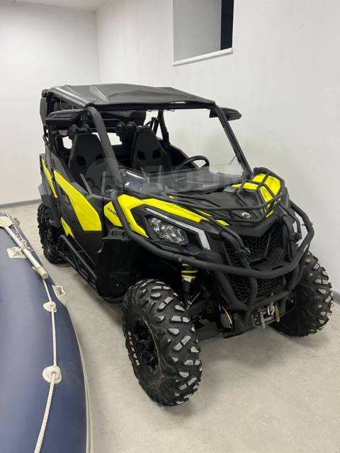 BRP Can-Am Maverick Trail. ,  \,   