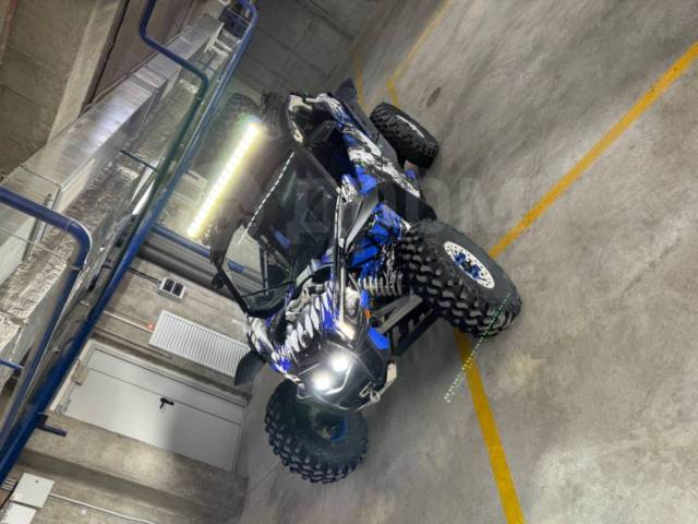 BRP Can-Am Maverick X RS Turbo RR SS. ,  \,   