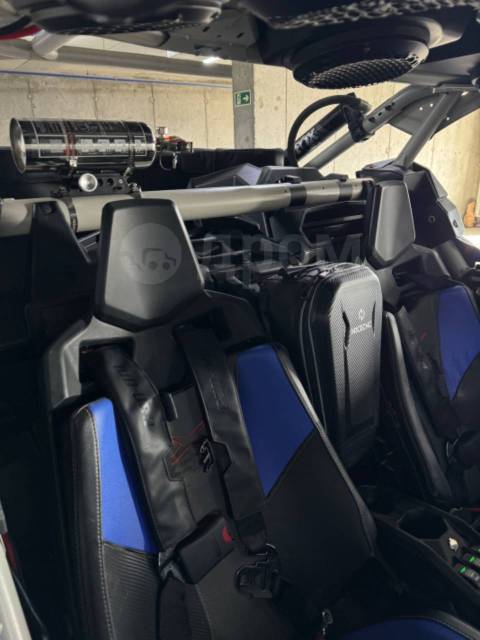 BRP Can-Am Maverick X RS Turbo RR SS. ,  \,   