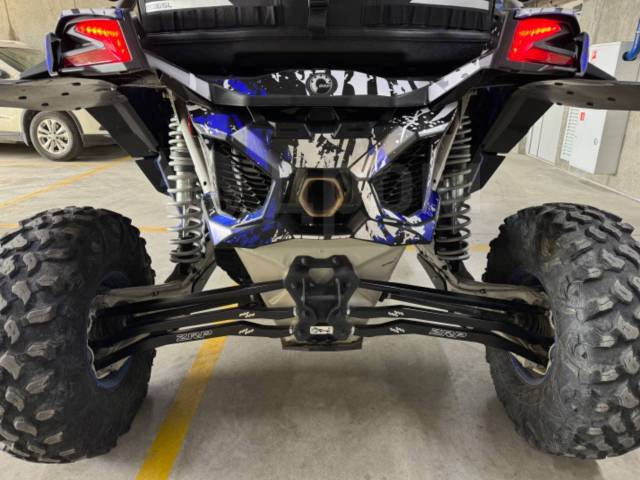 BRP Can-Am Maverick X RS Turbo RR SS. ,  \,   