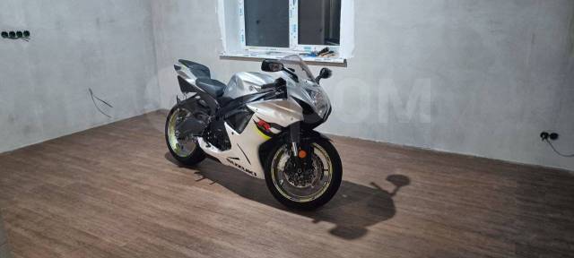 Suzuki GSX-R 600. 600. ., , ,   