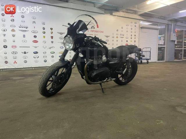 Triumph Street Twin