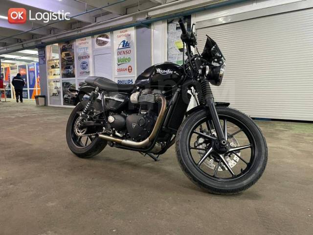 Triumph Street Twin