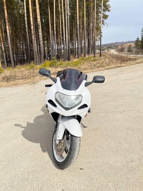 Suzuki GSX-R 750. 750. ., , ,   