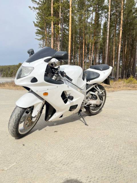 Suzuki GSX-R 750. 750. ., , ,   