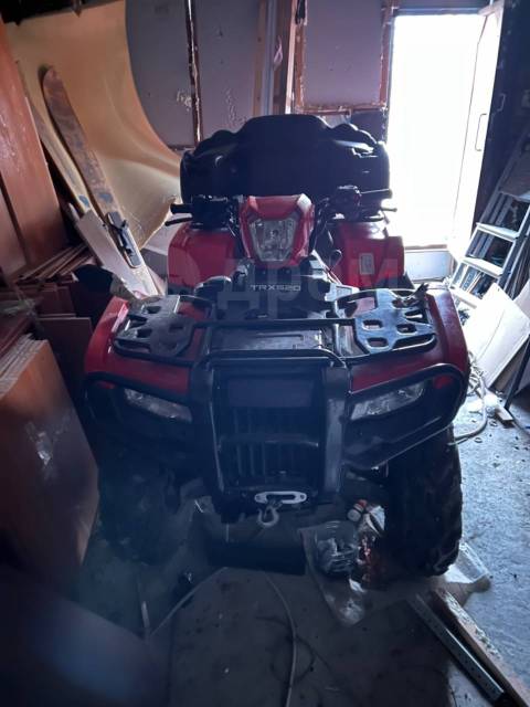 Honda TRX 520. ,  \,   