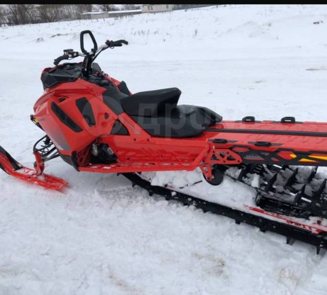 BRP Ski-Doo Summit. ,  ,   