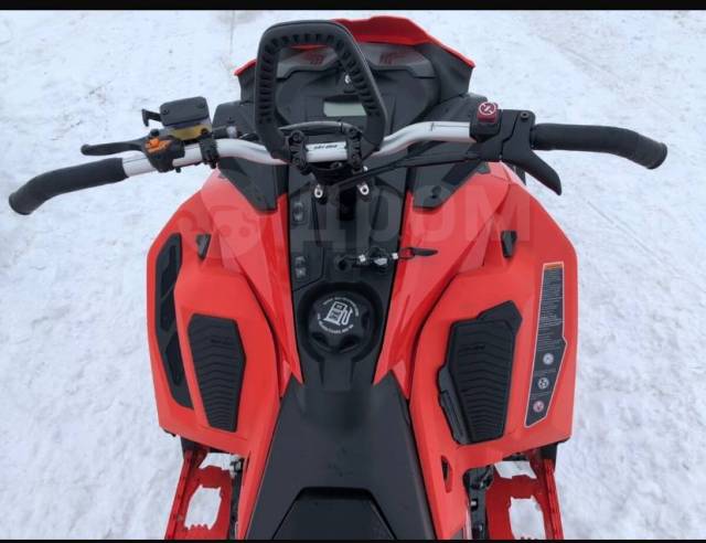 BRP Ski-Doo Summit. ,  ,   