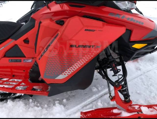 BRP Ski-Doo Summit. ,  ,   