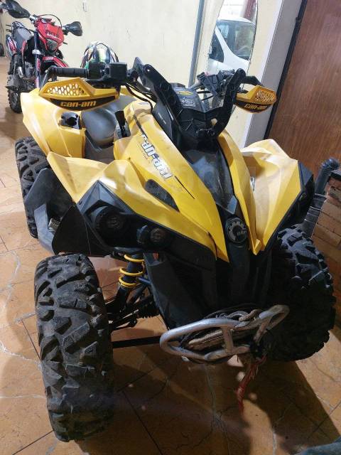 BRP Can-Am Renegade 570. ,  \,   