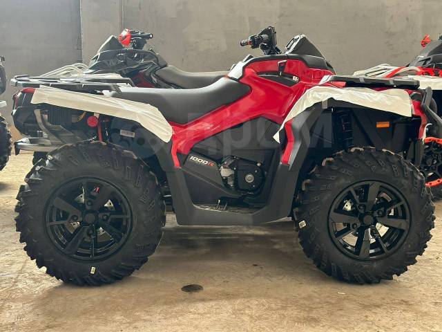 BRP Can-Am Outlander Max 1000R Limited. ,  \,   