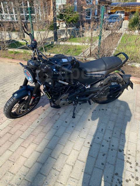 Husqvarna Svartpilen 401. 400. ., , ,   