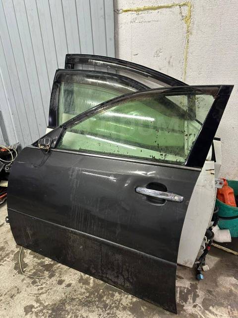 Купить Продам переднюю левую дверь на Toyota Mark 2 во Владивостоке по ...