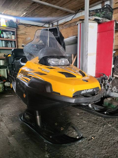 BRP Ski-Doo Skandic WT. ,  ,   