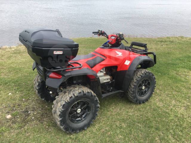 Honda TRX 680. ,  \,   