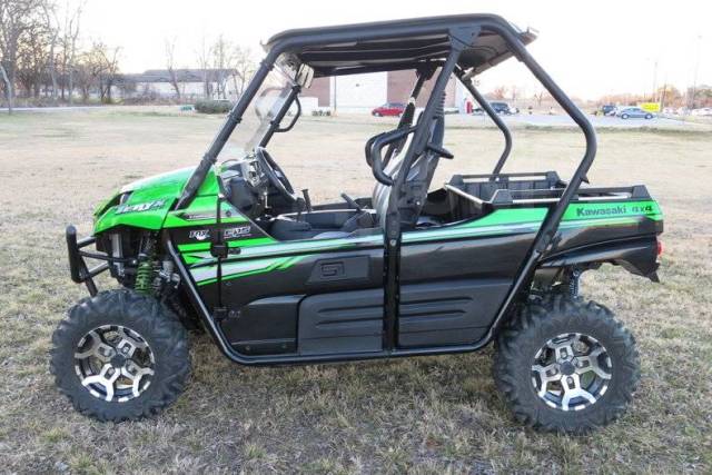 Kawasaki Teryx. ,  \,   