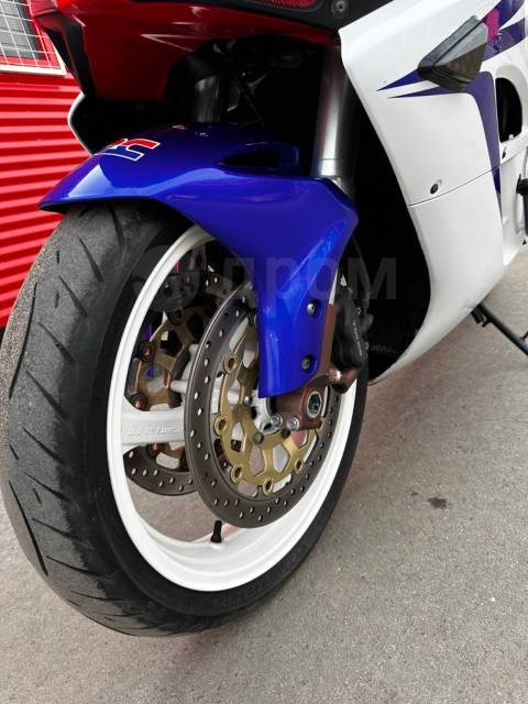 Honda CBR 1000RR-R. 1 000. ., , ,   