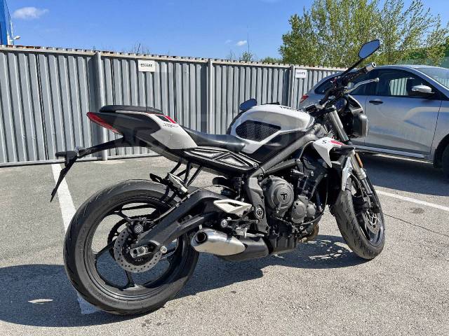 Triumph Street Triple