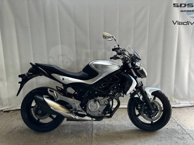 Suzuki SFV 650 Gladius