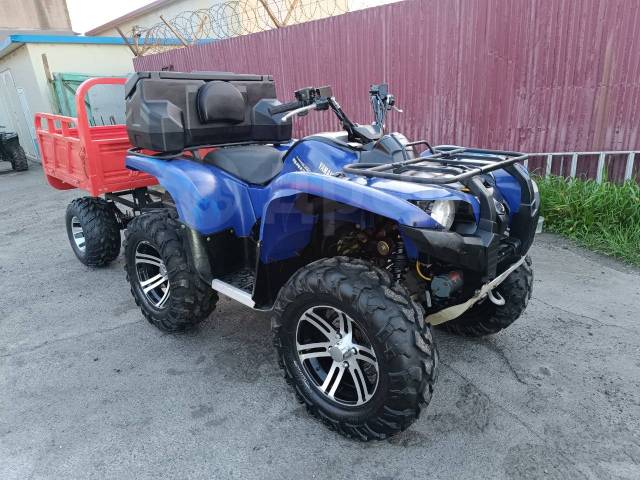 Yamaha Grizzly 700. ,  \,   