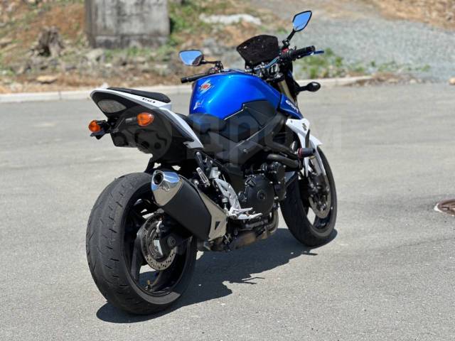 Suzuki GSR 750. 750. ., , ,   