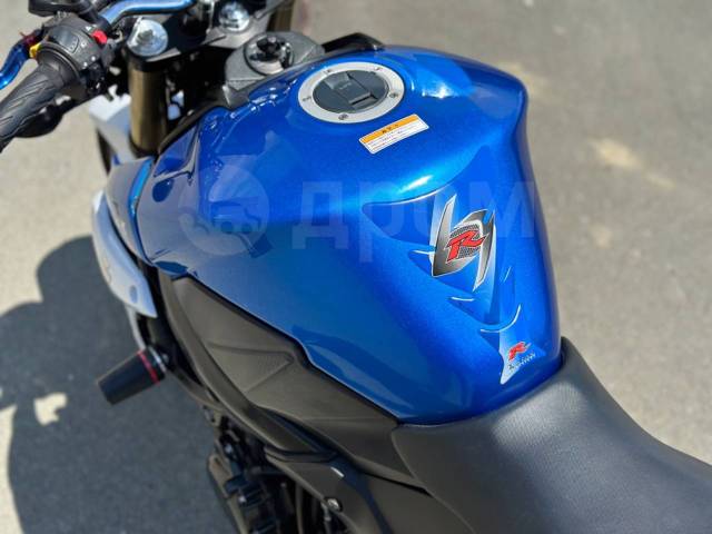 Suzuki GSR 750. 750. ., , ,   