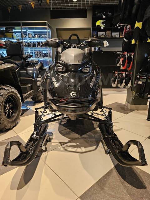 BRP Ski-Doo Summit X with Expert Package. ,  ,   