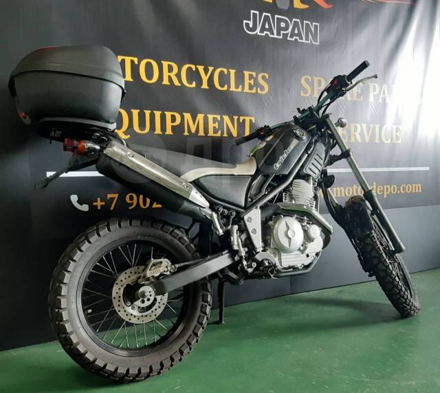 Yamaha XG250 Tricker